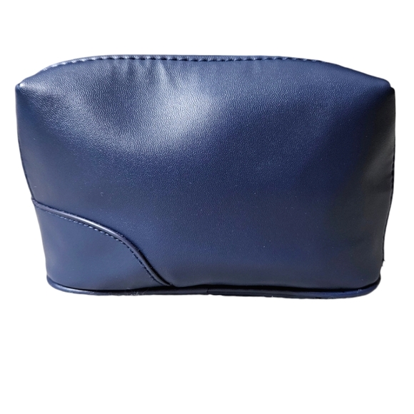 Salvatore Ferragamo | Travel Bag | Turkish Airlines First Class Amenity Wrislet - Picture 2 of 12